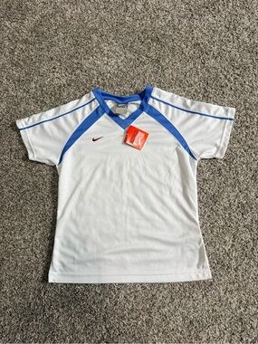 NWT! Nike Girls White & Blue Dri-Fit Tee - size large